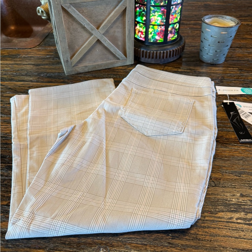 Stitch Fix NWT Dune Aubrie Pull On Plaid Pants in Beige and White 12P